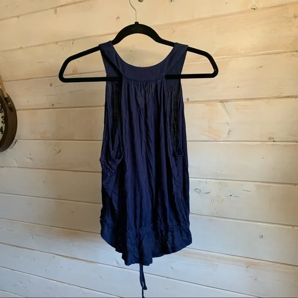 Guess | Navy Tank - Picture 2 of 4